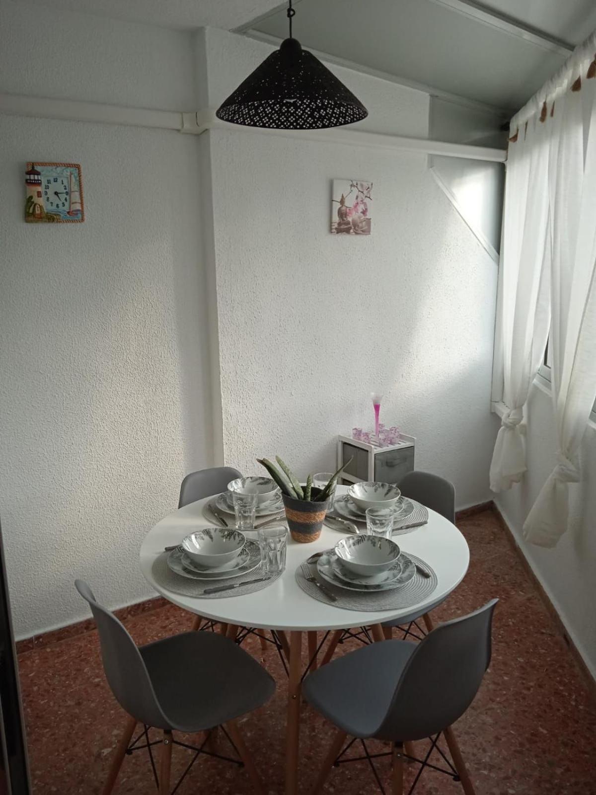 Edificio Gijon Newly Renovated Two-Bedroom Apartment Benidorm Exterior photo